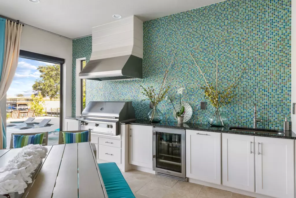 Outdoor Kitchen